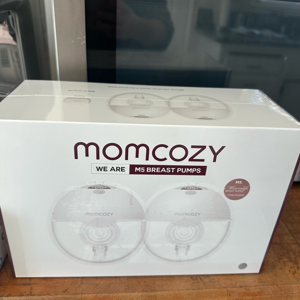 Momcozy M5 Breast Pumps